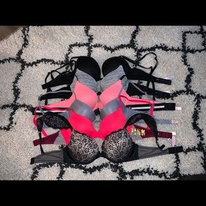 Victoria’s Secret bra lot